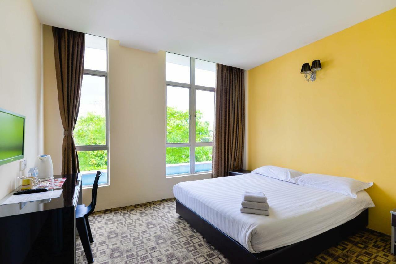 Fumah Hotel شاه علام المظهر الخارجي الصورة